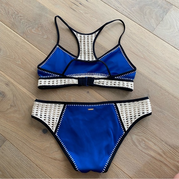 Victoria’s Secret Bikini - Picture 3 of 9